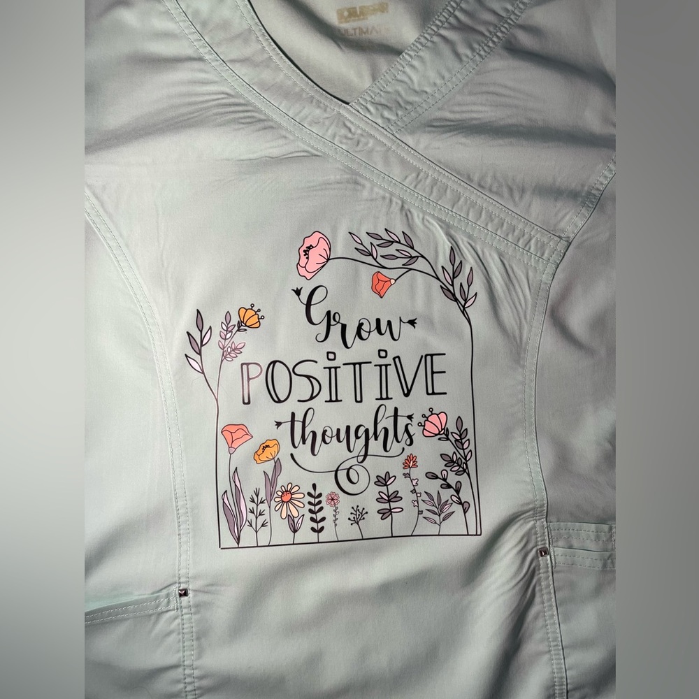 Grow Positive Thoughts Light green Scrub Top size LG.